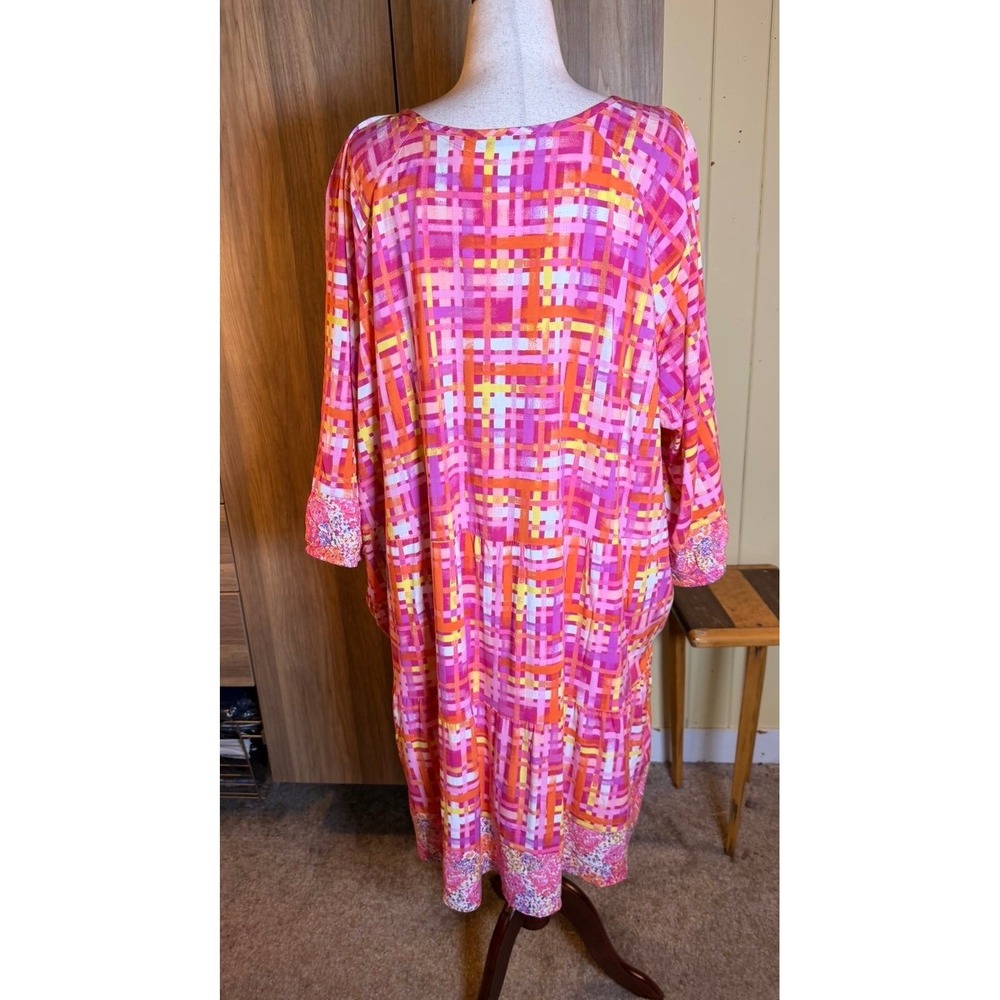 466. Isaac Mizrahi Live Pink  Abstract Geometric Tiered Midi Dress Resort 4XP - Picture 4 of 6